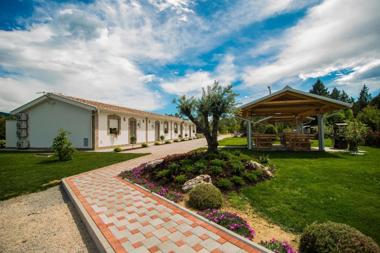 Apartments Slapovi Studenci Exterior photo